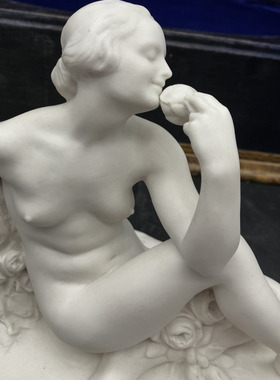 法国皇家瓷窑塞弗尔装饰摆件