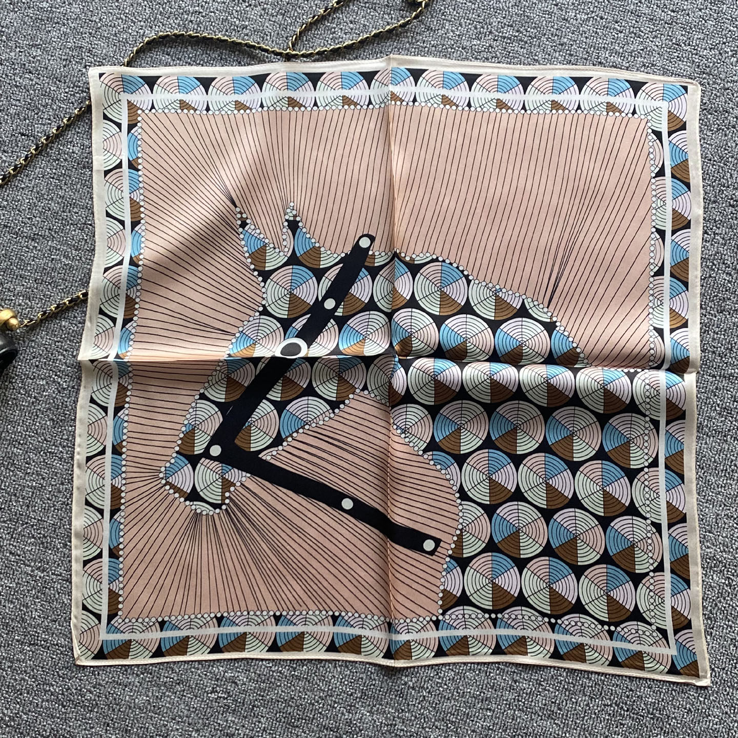 微瑕疵清仓处理 自用很合算真丝缎面小方巾100桑蚕丝围巾春秋丝巾