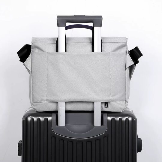 阿波罗磁吸扣机能挎包男士单肩包小众男包多功能工装运动挎包