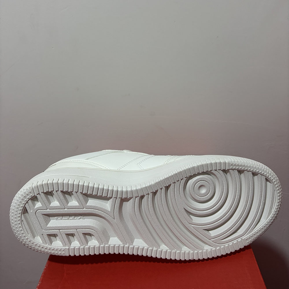 特步正品春款休闲青年学院男运动滑板鞋轻便小白鞋878119310065 - 图2