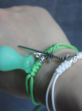 凡人韩立修仙传蜂云剑手链小绿瓶