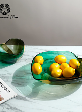 玻璃水果盘子简约现代田园双色渐变心形果盘家居工艺品收纳盘摆件