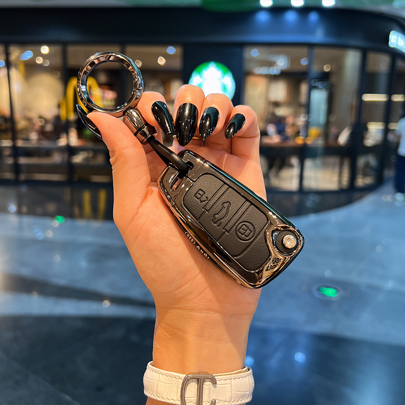 适用奥迪A3钥匙套Q2L/Q3/A1/S3/Q7/TT/A5/A7车钥匙高档金属保护壳 - 图2