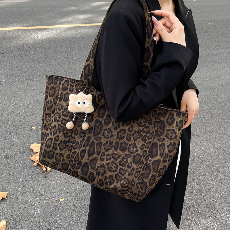 韩国ins小众慵懒风豹纹单肩包女学生通勤豹纹大容量托特包购物袋T,淘宝优惠券,粉丝福利购,淘宝优惠卷