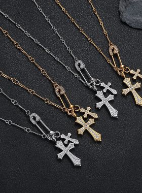 镶钻别针双十字架钛钢项链男女轻奢小众毛衣链回形针锁骨颈链