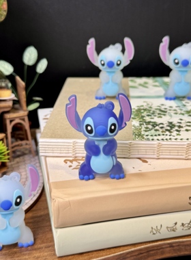 紫外线变蓝色史迪仔可挂装饰摆件