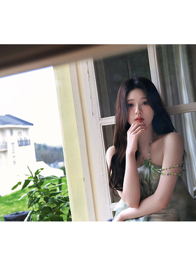 赵露思海报网红美女明星墙贴画学生宿舍卧室超大装饰壁纸壁画自粘