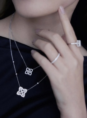 檀健次同款莲花四叶草锁骨链