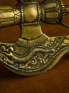 黄利马金刚钺刀镢居家摆件