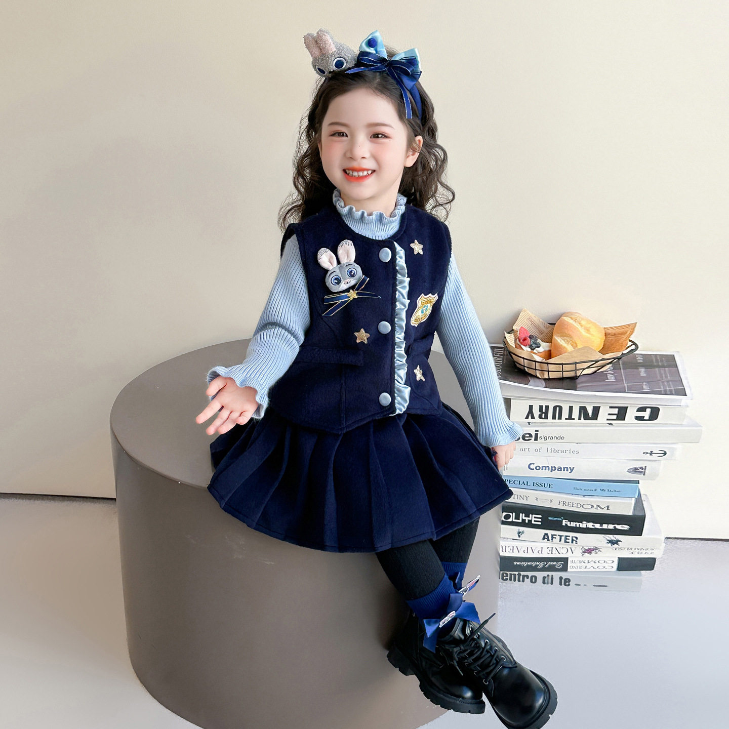 女小童加绒套装冬季2026新款卡通儿童马甲百褶裙三件套女宝宝冬装,淘宝优惠券,粉丝福利购,淘宝优惠卷