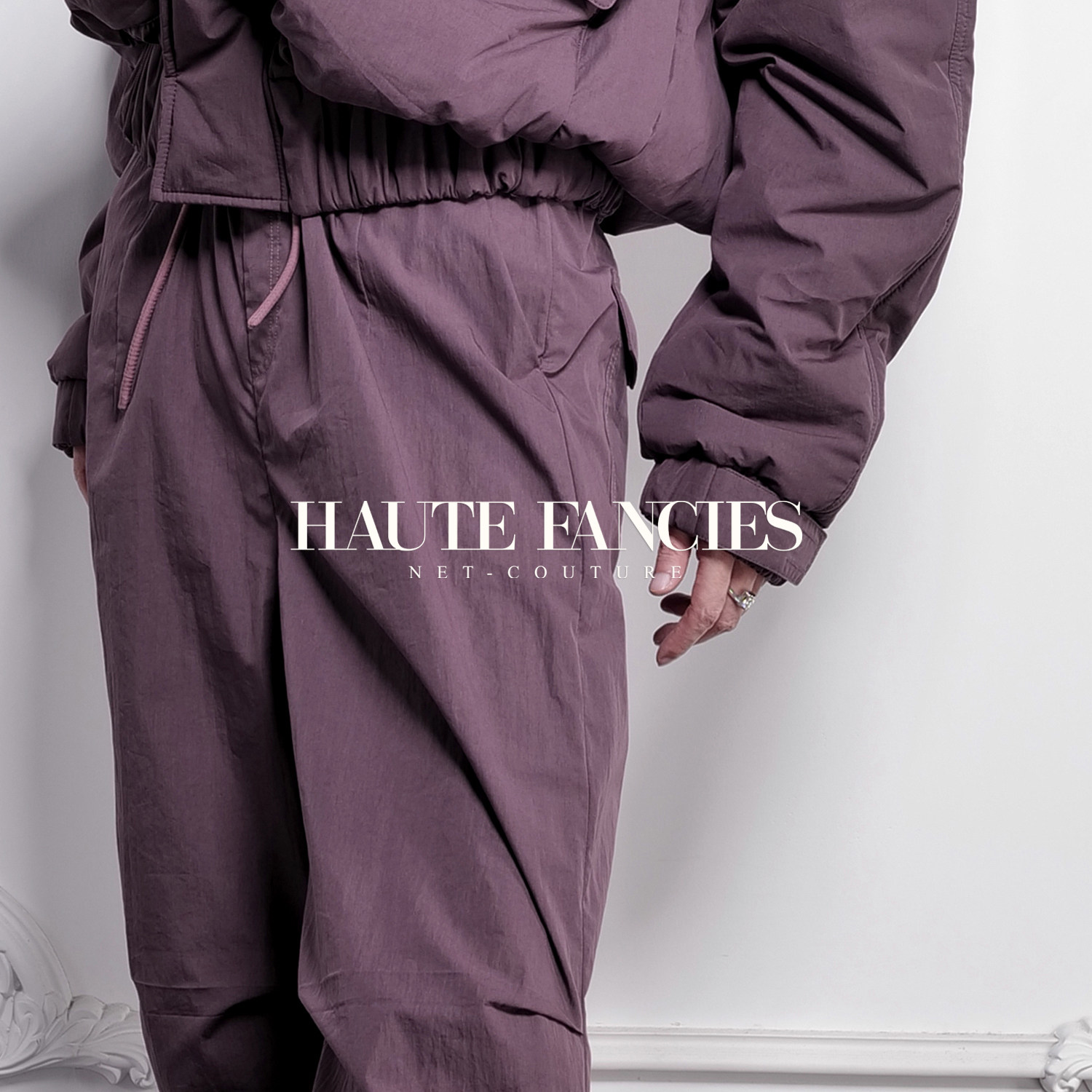 紫火HAUTE FANCIES后构想｜紫色运动风膝部褶皱直筒防水登山裤,淘宝优惠券,粉丝福利购,淘宝优惠卷