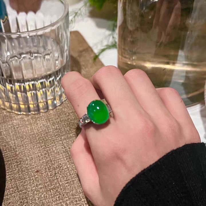 Natural Burmese jade cabochon ring, ice-grown green jade inlaid live ring, women's fashion ring jewelry