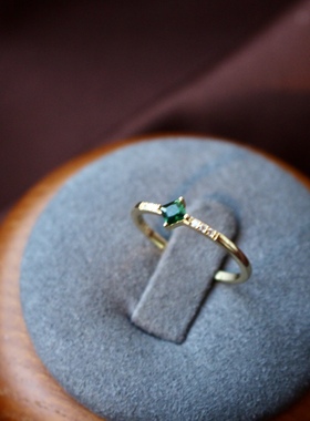 925纯银18k祖母绿锆石戒指价款