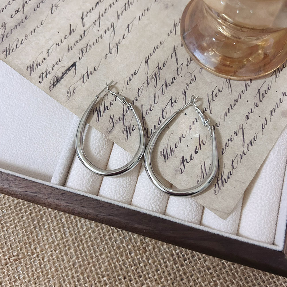 【奶甜家】方圆脸天菜银色金属椭圆形耳环高级感简约冷淡风耳饰潮,淘宝优惠券,粉丝福利购,淘宝优惠卷