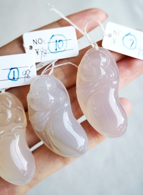 天然水晶冰种玉髓佛公挂件吊坠