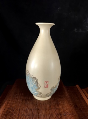 云南建水紫陶摆件 枕溪山房 王天龙大师 彩填花瓶 玉兰瓶 翠鸟