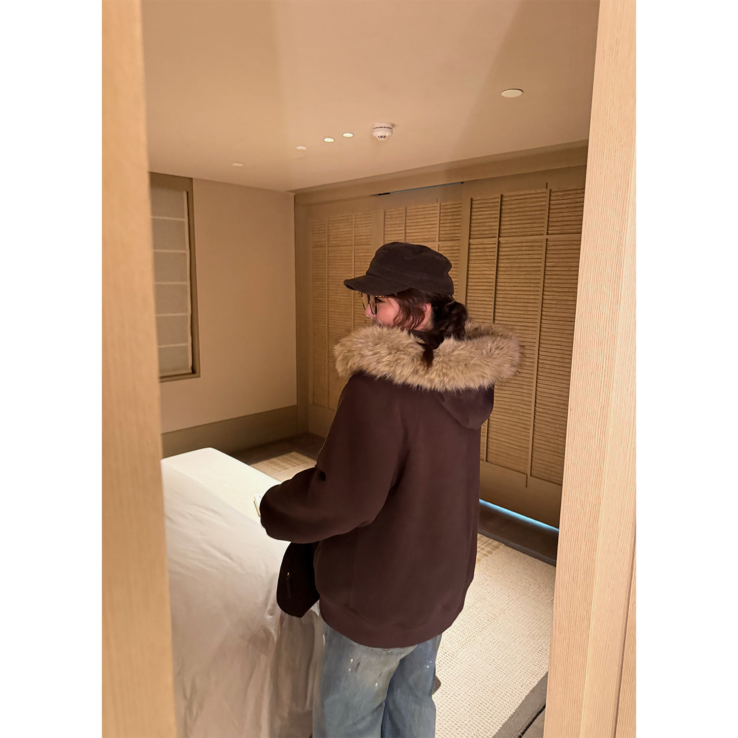 老章和小胖PONGKIKI焦糖美式咖大毛领卫衣外套女大码加绒宽松夹克,淘宝优惠券,粉丝福利购,淘宝优惠卷