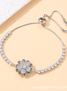 锆石旋转四叶花可调节手链女生个性气质轻奢小众设计感手饰