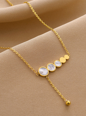 欧美跨进金色圆片贝母吊坠钛钢项链女小众设计感百搭饰品首饰