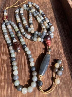 新疆和田玉楼兰三色圆珠青花籽料勒子多圈手链项链