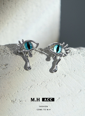 原创恶魔之眼灵蛇项链女气质百搭高级感吊坠轻奢复古甜酷风锁骨链