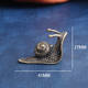 Brass old snail tabletop ornaments that turn things around, creative tea pet handles, antiques and miscellaneous old copper ornaments