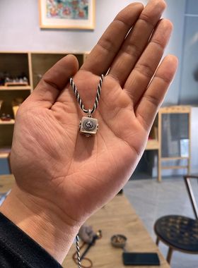 藏式复古民族风方块爱心花纹嘎乌盒吊坠项坠不锈钢色嘠乌盒吊坠