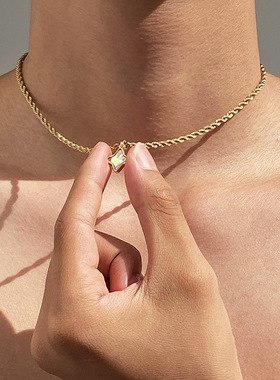 钛钢项链 金色四角幸运星复古钛钢吊坠男女同款防水防汗不掉色ins