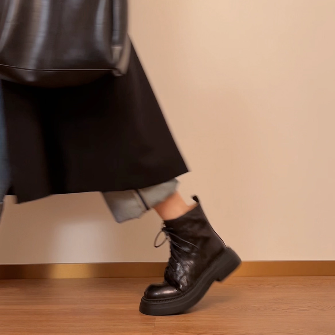 34-42头层羊皮马丁靴！高质感手抓纹复古工艺秋冬显瘦厚底马丁靴,淘宝优惠券,粉丝福利购,淘宝优惠卷