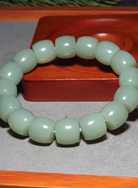 新疆的猫L111503 77.5克直径14-13mm油份极高且末青白玉直切手链