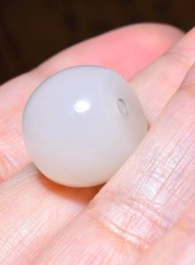 新疆的猫JJ112002  5.4克15.5-12.5mm青海藕粉转运珠锁骨坠