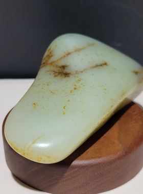 C011003新疆的猫213.8克熟温润手感舒适天然高青白和田玉籽把件