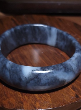 新疆的猫YQ101602 80.3克内径56.5mm油润墨色有意境青花籽手镯