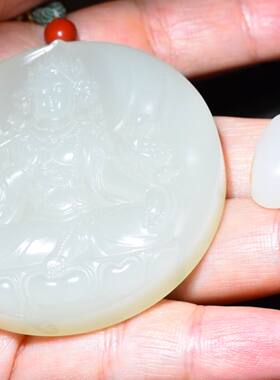 SBH391新疆的猫76克，顶细且末白玉精雕“白度母”圆牌和田玉