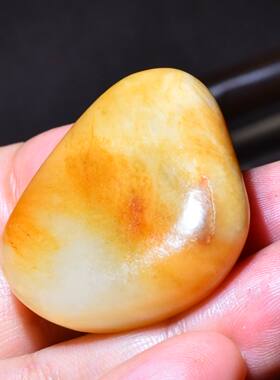 新疆的猫26.9克，34-34-15mm洒金皮黄白油膏料白玉籽CD23