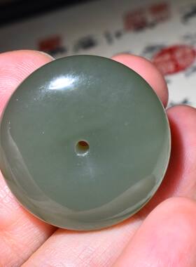 JJ032509新疆的猫16.4克宝光青海老坑湖水绿色的晴水平安扣