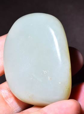 新疆的猫55.9克，一把抓长条型微修带糖色青白玉籽CD29