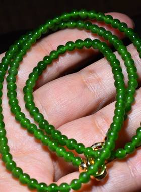JJ011301新疆的猫13.6克4mm老坑俄料阳绿色冰底和田玉碧玉挂链