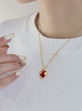 新年复古精致气质百搭红色滴油爱心项链轻奢高级感本命年锁骨链女