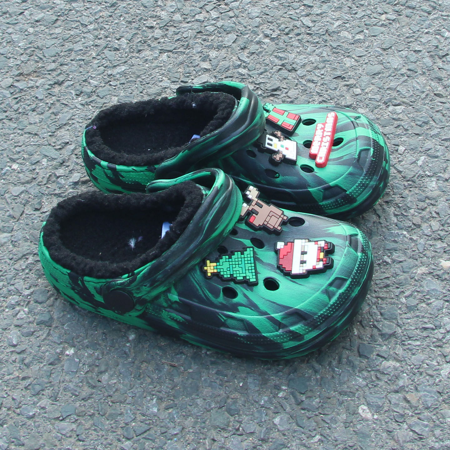 捡漏~大牌洞洞鞋加绒保暖舒适外贸原单童鞋室内拖鞋卡通包头鞋,淘宝优惠券,粉丝福利购,淘宝优惠卷