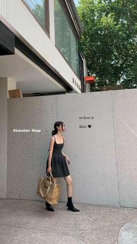 LONSLAN ЛЕТО 2023, обтягивающая талию юбка с квадратным вырезом сзади и перекрещенными подтяжками