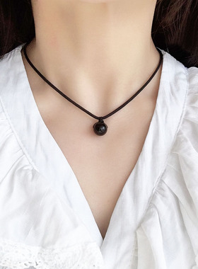 黑曜石转运珠项链草莓晶锁骨链女男2022年新款夏黑绳水晶吊坠颈链