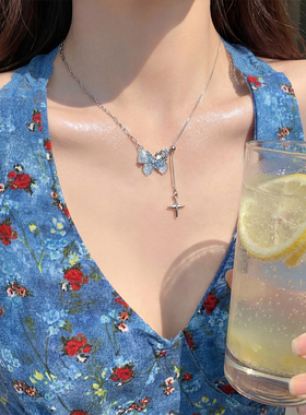 渐变蓝色蝴蝶流苏项链