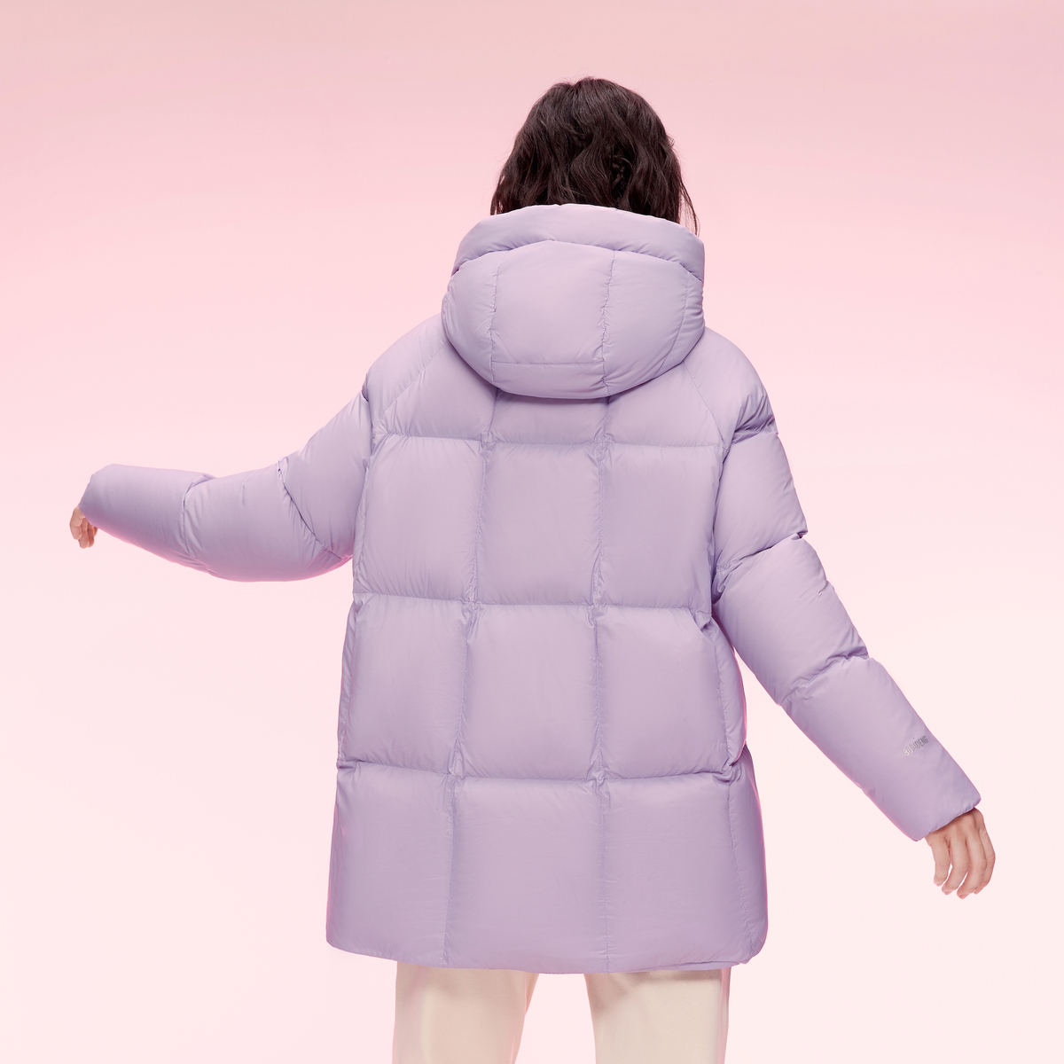 波司登新款冬季短款防螨多巴胺色系外套加厚保暖零压羽绒服女 - 图3