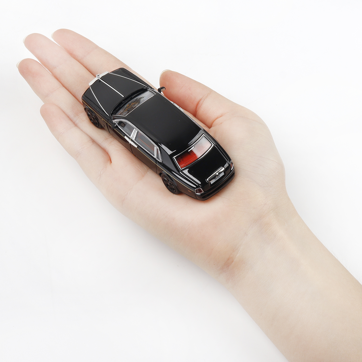 劳斯莱斯幻影七代 Phantom VII SW 1:64 7代加长黑 合金汽车模型 - 图2