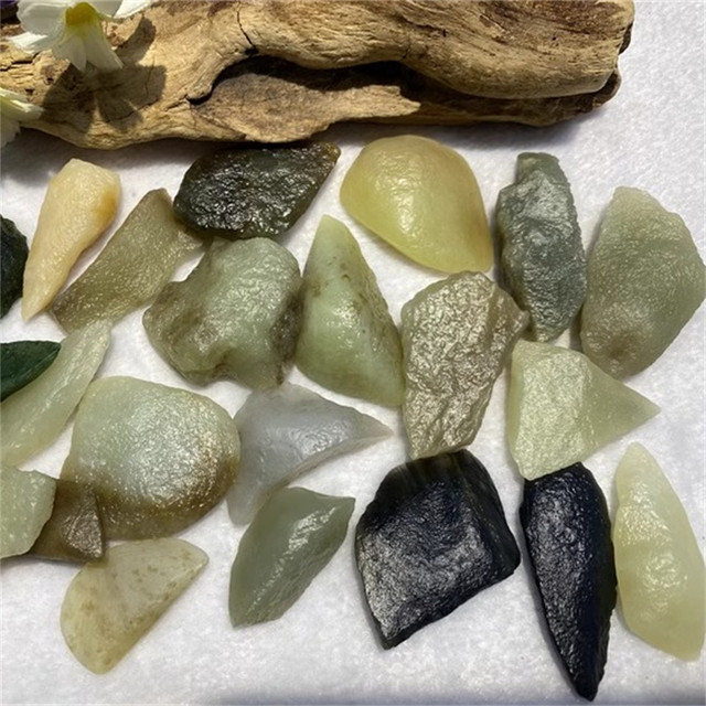 Gobi material Hemo jade raw material Hetian jade