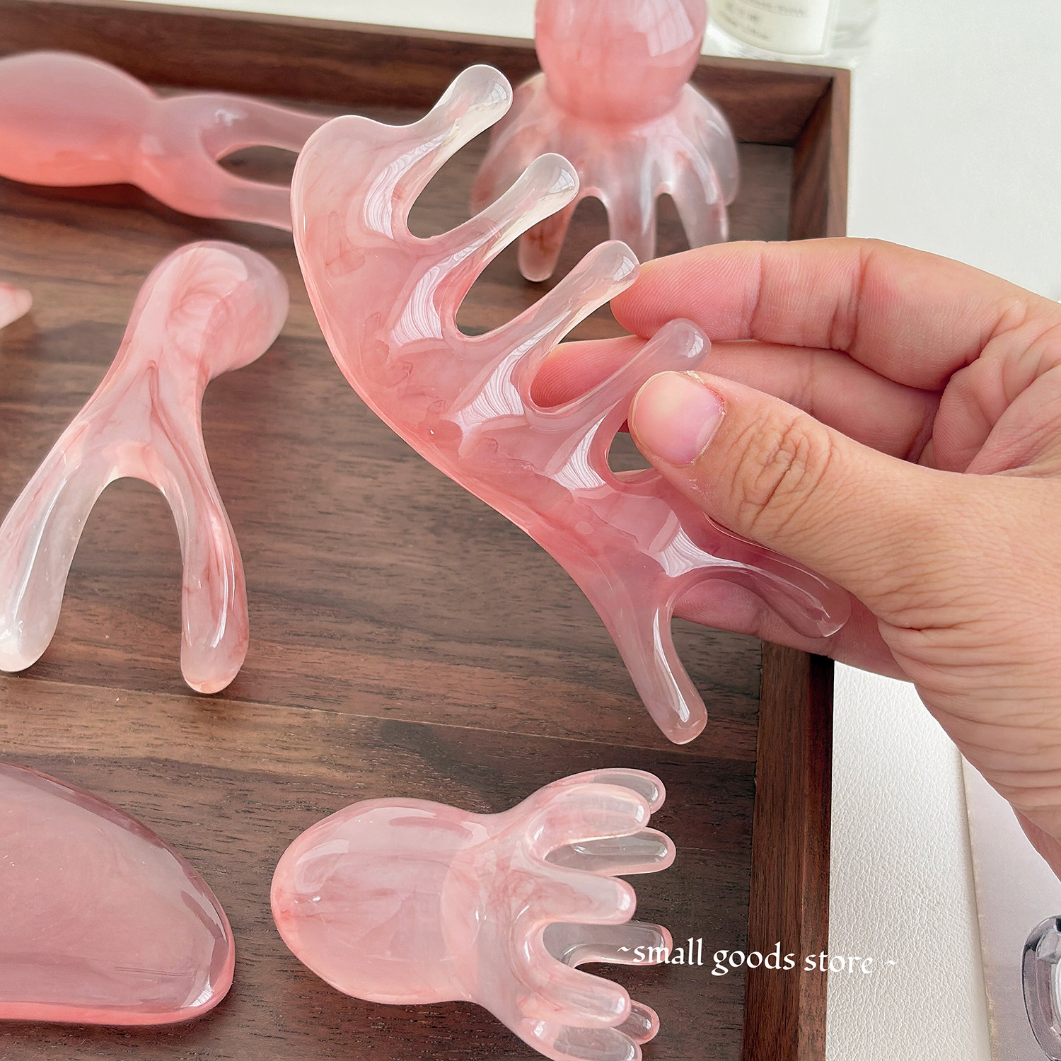 【按摩神器】面部美容拔筋肩颈按摩经络棒刮痧板章鱼手动按摩器,淘宝优惠券,粉丝福利购,淘宝优惠卷