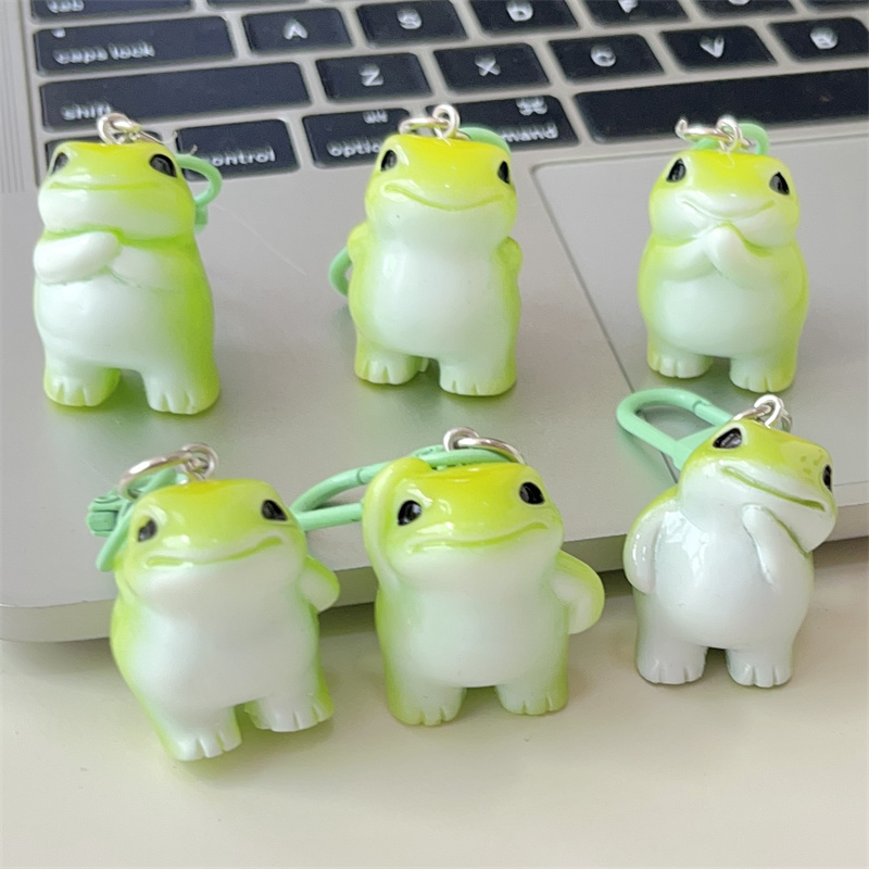 趣味立体青蛙可爱钥匙扣卡通奇怪青蛙包包挂件情侣闺蜜礼物配饰品 - 图1