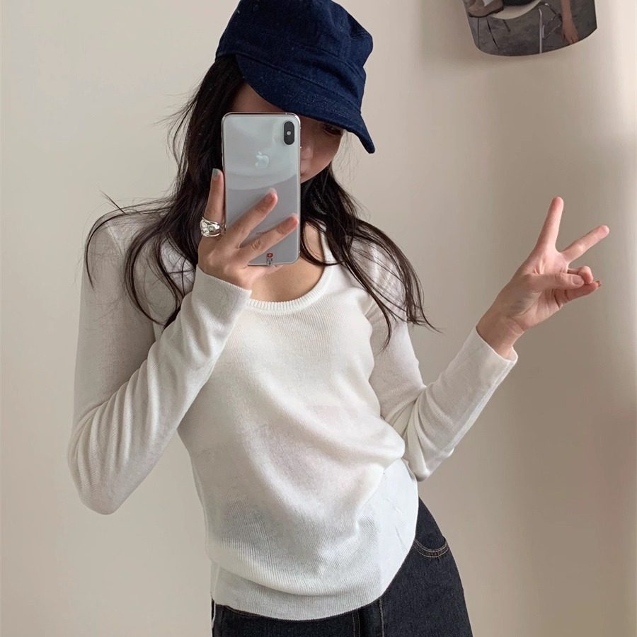 时尚简约纯色U领针织衫女2025秋季新款亲肤透气休闲百搭套头上衣