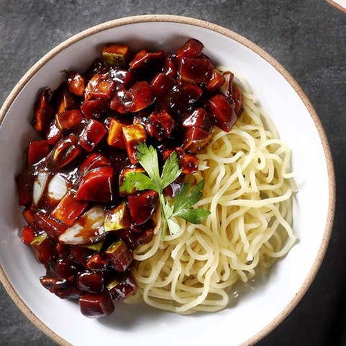 韩国炸酱面专用酱 真味淳 炸酱/春酱 300g 炸酱面酱料/拌酱/炸酱 - 图2